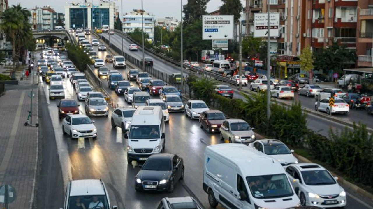 Antalya39Da Trafik Kaosu Buyuyor 2