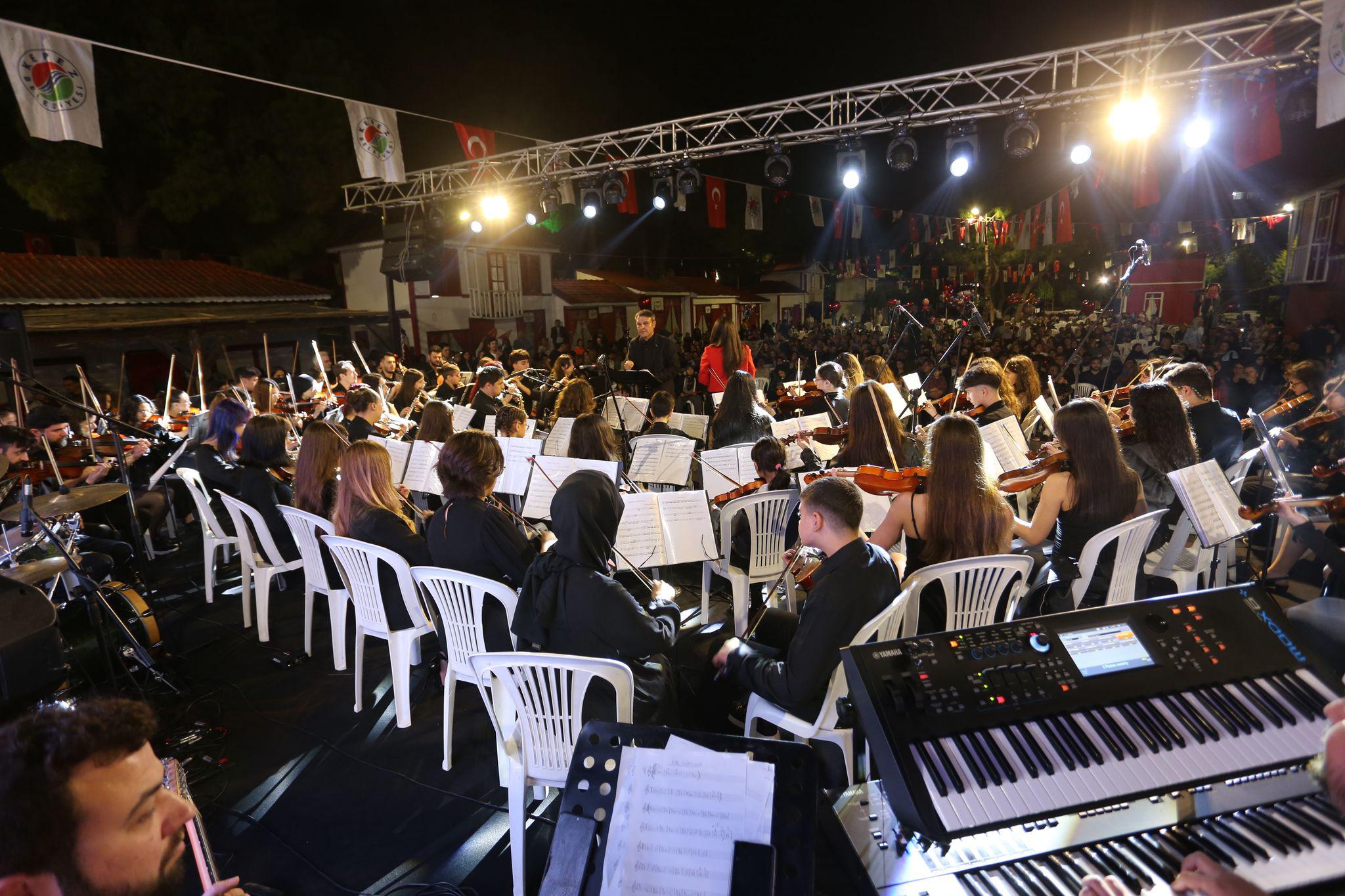Kepezden 23 Nisana Ozel Senfonik Rock Konseri 6