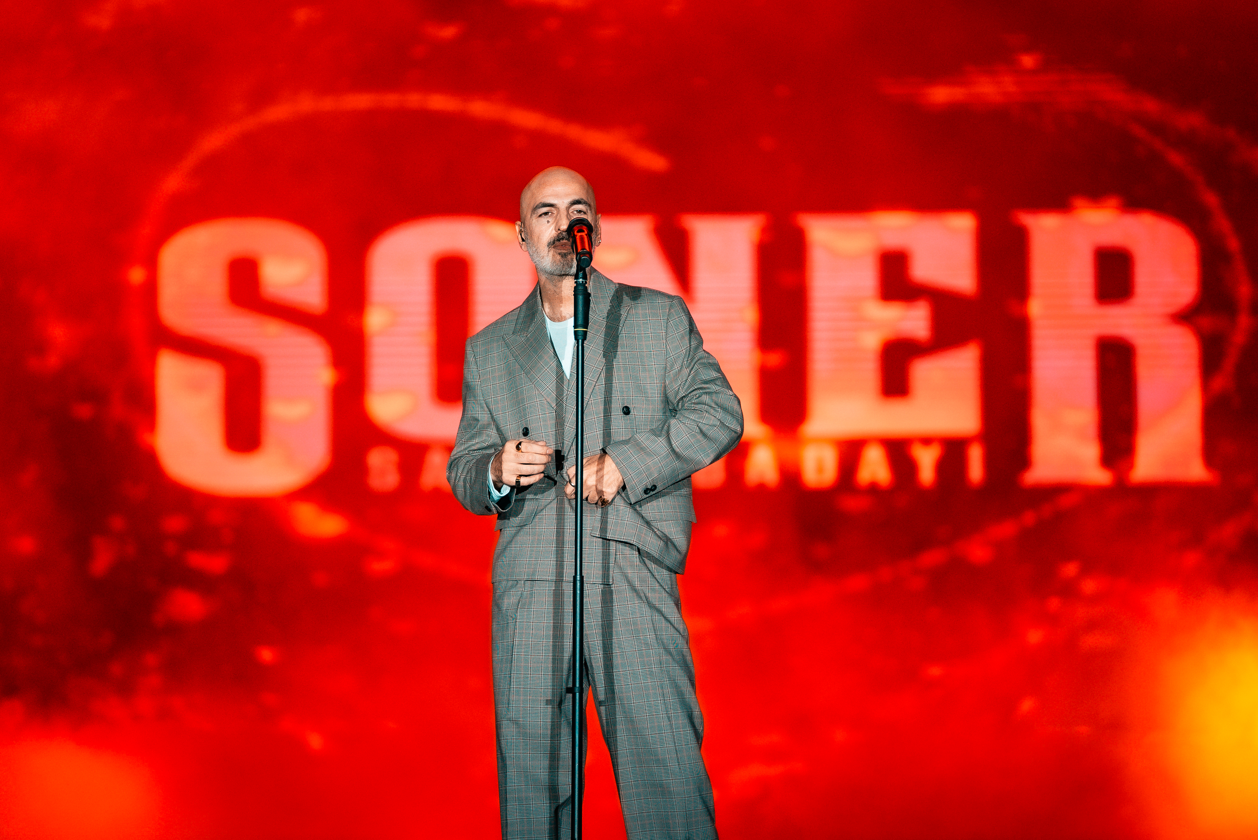 S O N E R S A R I K A B A D A Y I R E T O U C H 08