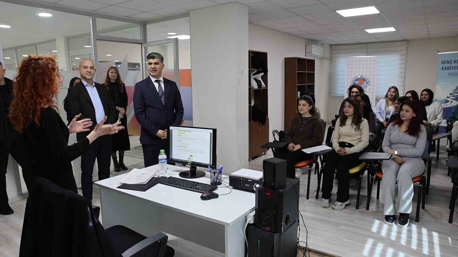 Akdeniz'de kadınlara yönelik Seyahat ve Konaklama Kursu ilgi görüyor