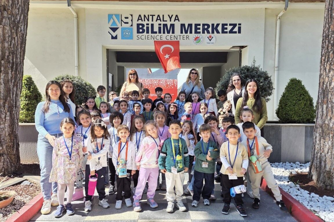 Konyaalti’nin Mi̇ni̇kleri̇ Bi̇li̇mle Yeti̇şi̇yor (2)