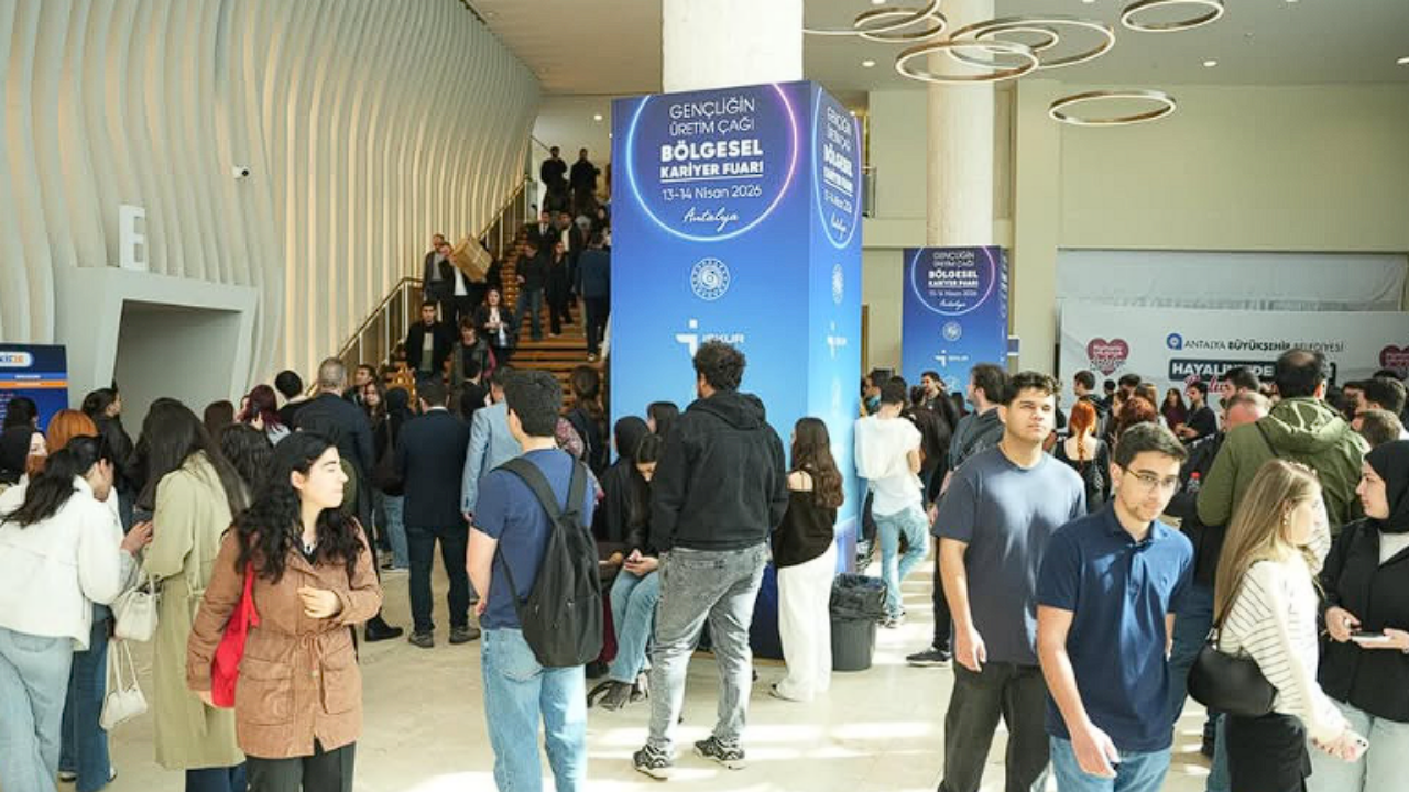 Kariyer Zirvesi BAKİF'26 Yoğun İlgi Gördü