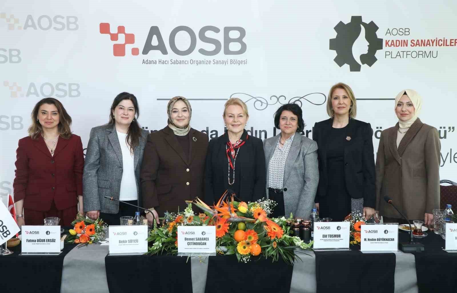 AOSB'de iş dünyasinda kadin liderliğinin dönüşümü konuşuldu