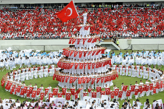 19 Mayıs Ruhu Meydanlara Taştı!