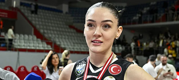 Zehra Güneş: "Atatürk'ün Kızları Olarak Buradayız"