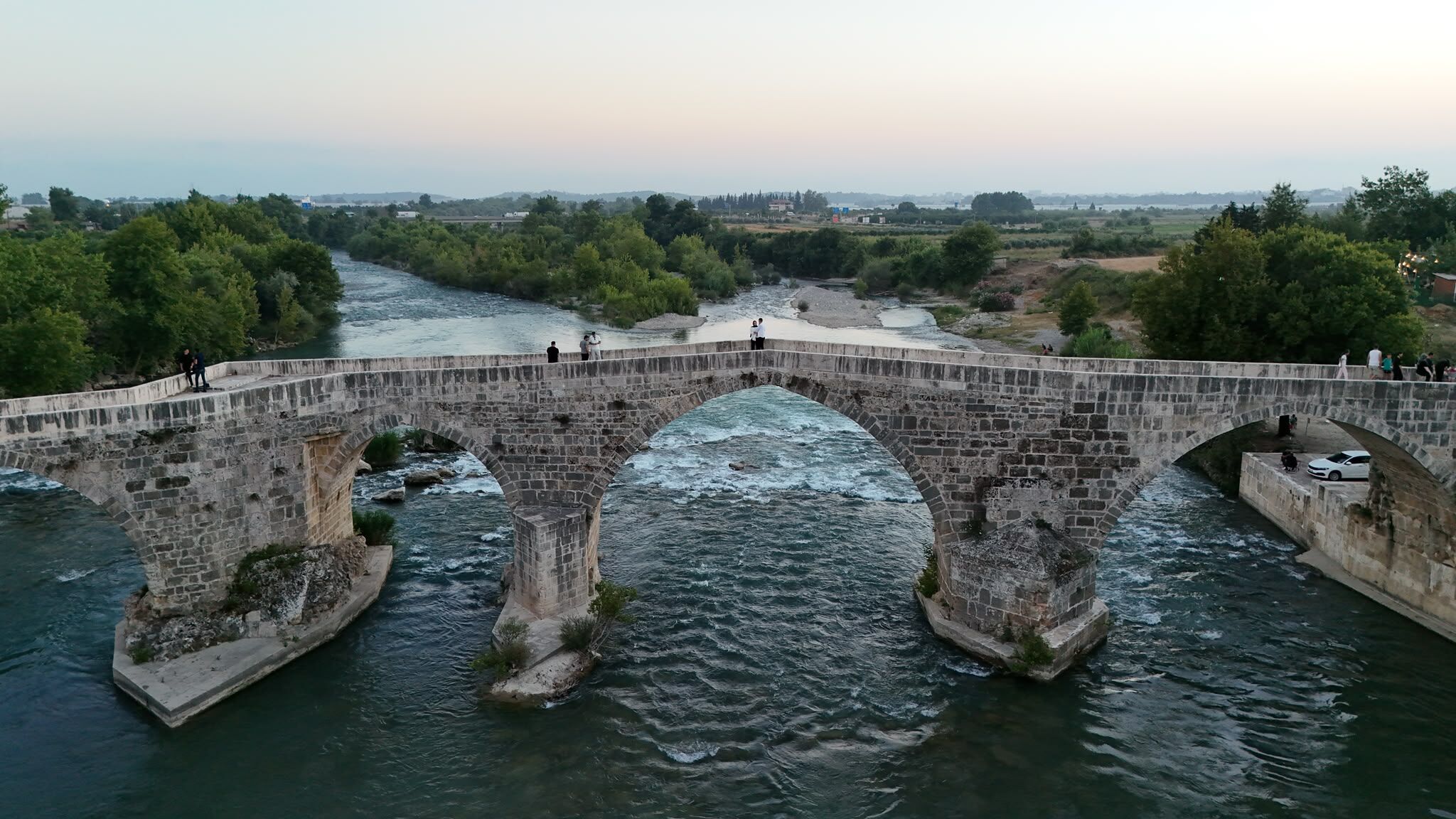 Aspendos'ta Gün Batımında Evlilik Teklifi!