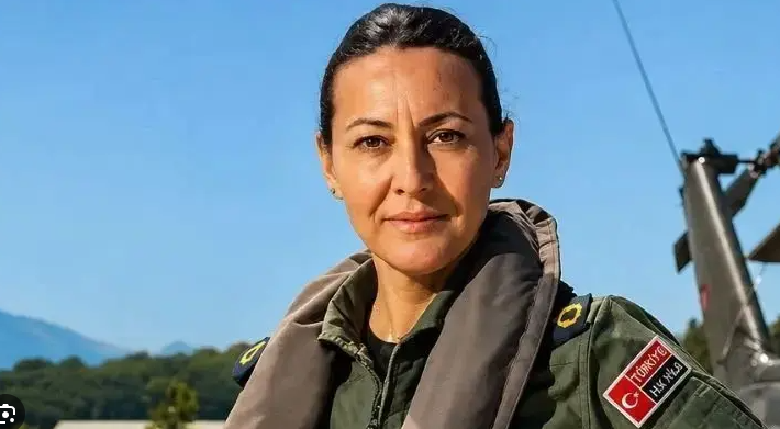 İlk Kadın Paşa Özlem Karapınar Oldu!