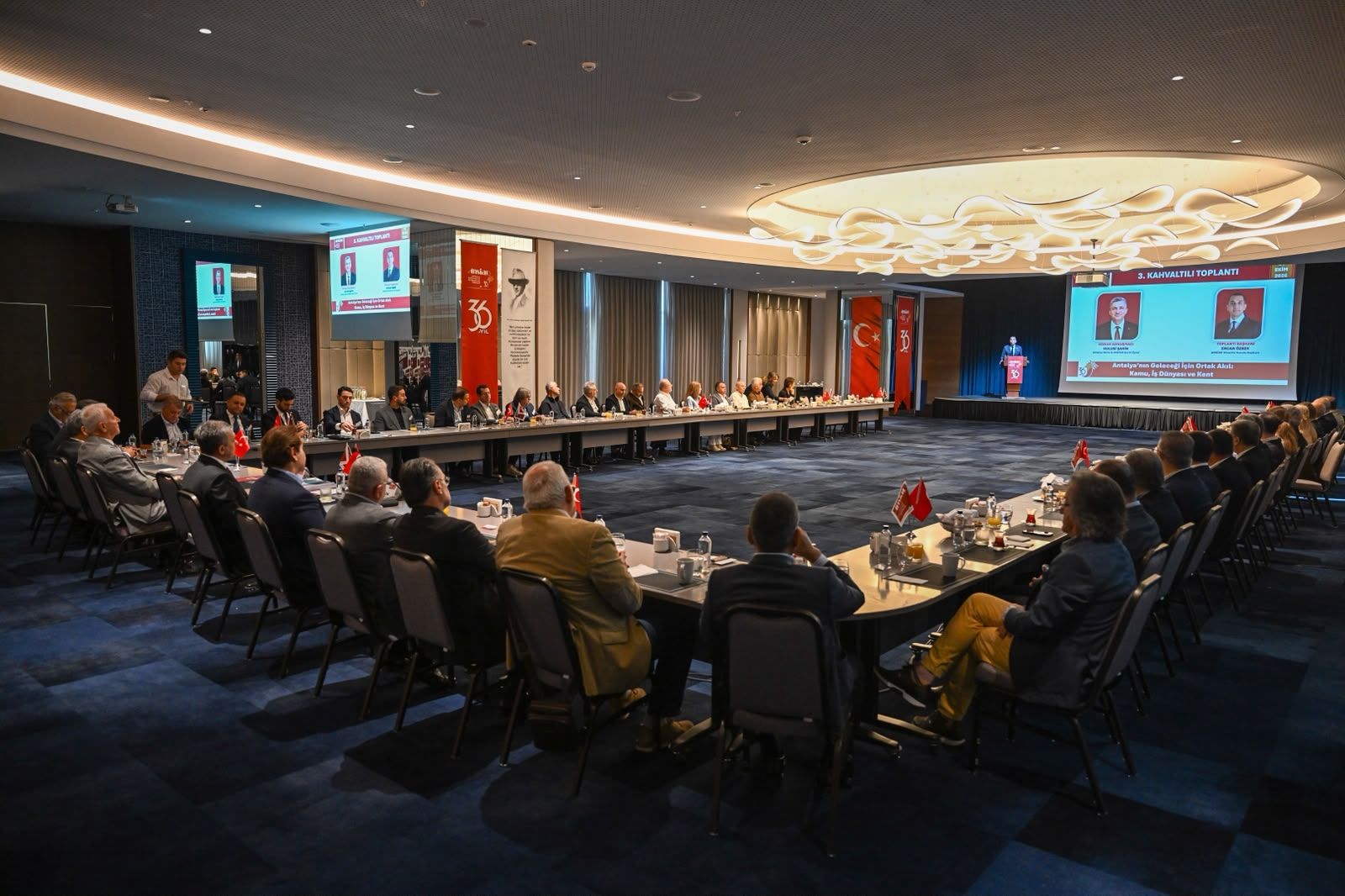 Vali Şahin ANSİAD Buluşmasında COP31 Hazırlıklarını Anlattı