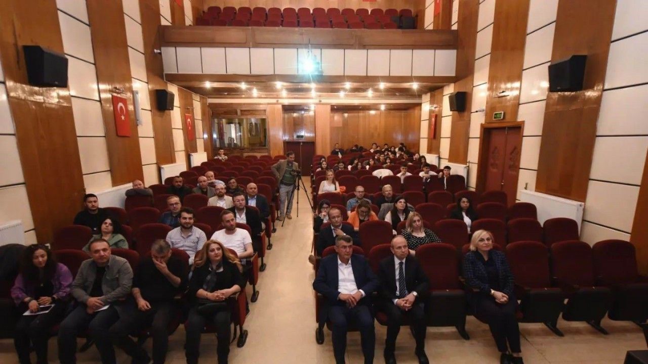 POMPEİOPOLİS'TE MOZAİKLER GÜNYÜZÜNE ÇIKIYOR