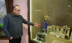 SUNAY AKIN KURDUĞU OYUNCAK MÜZESİNİ GEZDİ