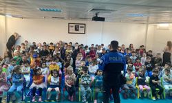 Polis Haftası Kapsamında Okullarda Bilgilendirme