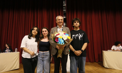 Kepez’de Gençler Fikirleriyle Yarıştı