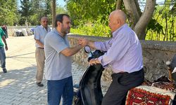 Makamı Devretti, Halkı Terketmedi