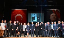 24 Kasım Öğretmenler Günü'nde Anlamlı Kutlama