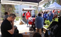 Okul Saldırısında Vefat Eden Zeynep'in Babasından Hüzünlü 23 Nisan Ziyareti