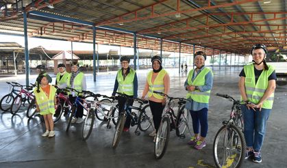 Kepez’de Kadınlar Hayallerine Pedal Çevirdi