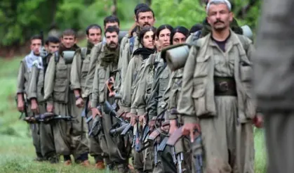 Silah Bırakma Sürecinde İlk Adım: 30 Kişilik PKK Grubu Silah Bıraktı