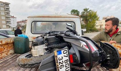 Antalya’da otomobil ve motosiklet çarpıştı: 2 yaralı