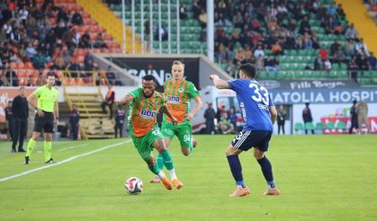 Trendyol Süper Lig: Alanyaspor: 1 - Kasımpaşa: 0 (İlk yarı)