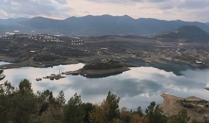 Anamur'da sular altında kalan köyden geriye bir minare kaldı