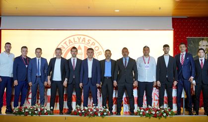 Antalyaspor'da Yeni Dönem, Görev Dağılımları Belli Oldu!