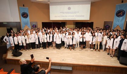 Akdeniz Üniversitesinde 330 Hekim Adayının Önlük Heyecanı
