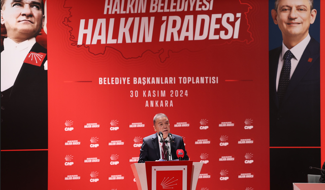 Başkan Böcek CHP’li Belediye Başkanları Çalıştayı’na Katıldı