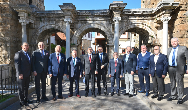 “Vali Şahin: Antalya 2025 Turizm Sezonuna Hazır”