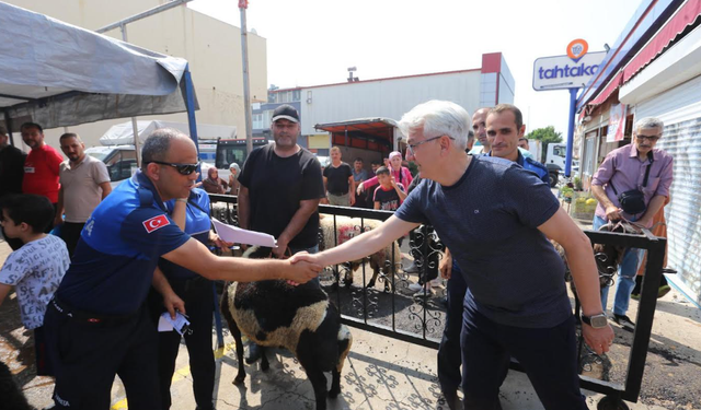 Kurban Hizmetleri Yerinde Takip Edildi