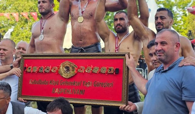 Güreşin Efsanesi, Kabulbaba’da Zirveye Oturdu