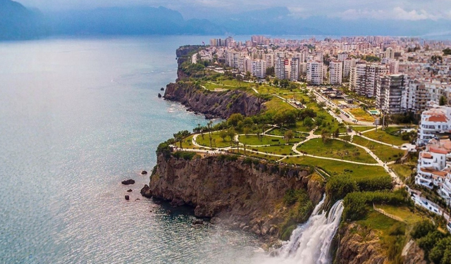 Antalya Konut Satışlarında Zirveye Koşuyor: Şubat 2026 Verileri Açıklandı!