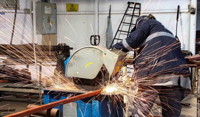 Kent Mobilyaları Belediye Atölyelerinde Üretiliyor