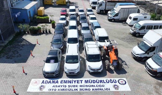Depremde ağır hasar gören araçları 'change' yapan çeteye operasyon: 22 tutuklama