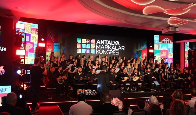Antalya Markaları Kongresi'nde Muhteşem Kapanış!