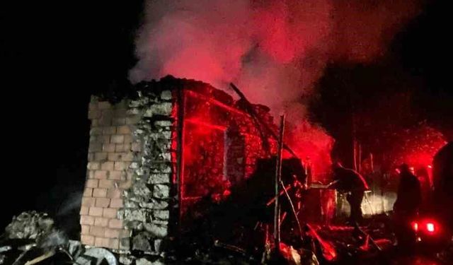Müstakil evde çıkan yangında yaşlı kadın yaralandı