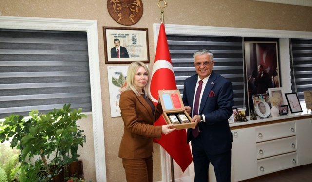 Rektör Özkan 'Bu ayın sonunda CAR-T hücreleri ile lösemi ve lenfoma tedavilerine başlayacağız'