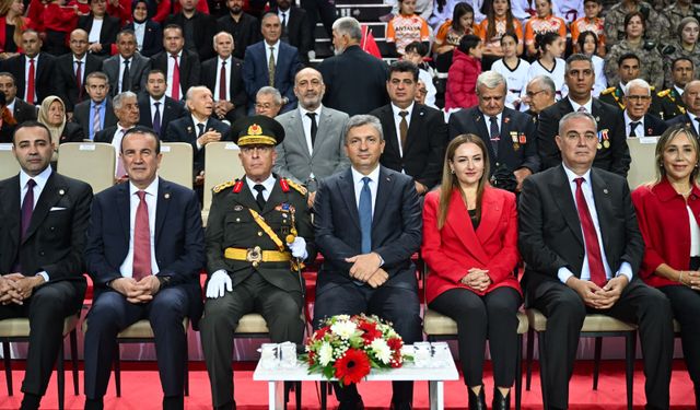 Antalya'da Cumhuriyet'in 103. Yılı Coşkuyla Kutlandı