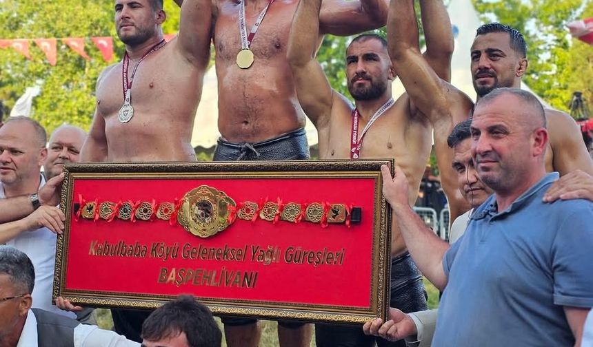 Güreşin Efsanesi, Kabulbaba’da Zirveye Oturdu
