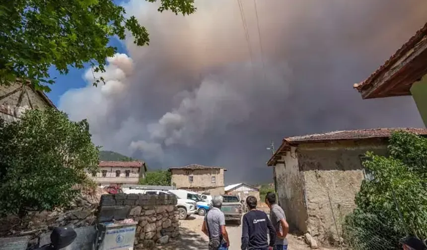 Sınır Köyünde Tahliye Alarmı: Köy Tahliye Edildi