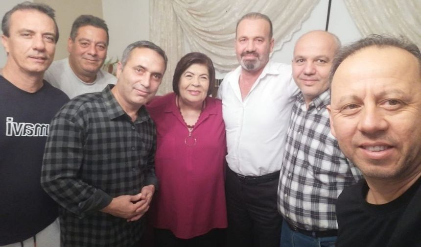 79 yaşındaki Melehat öğretmene duygulandıran ziyaret