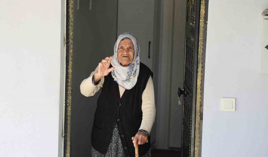 90 yaşındaki Fatma Nine Yeni Evine Kavuştu