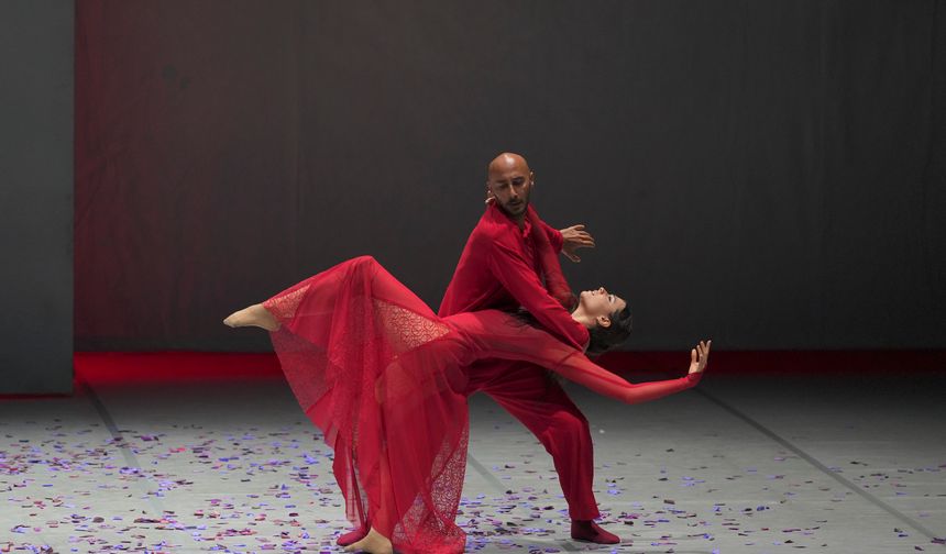 PAQUİTA & BİR YAZ GECESİ RÜYASI BÜYÜLEMEYE DEVAM EDİYOR!