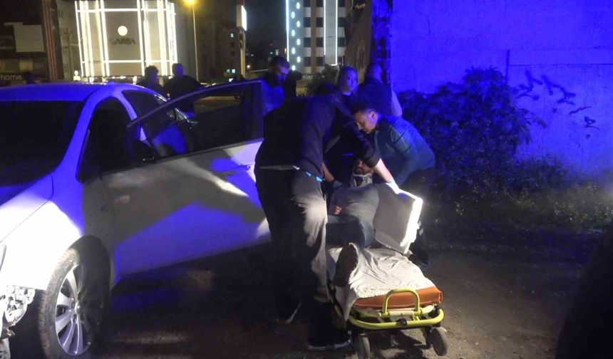 Seyir halindeyken kriz geçirip bayıldı, faciadan dönüldü: 2 yaralı