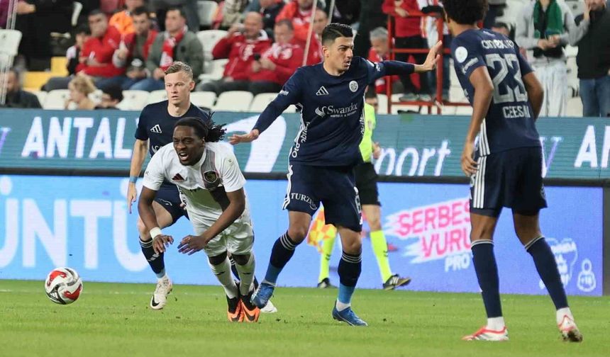 Trendyol Süper Lig: Antalyaspor: 1 - Gaziantep FK: 4 (Maç sonucu)