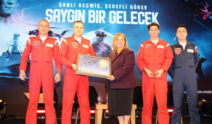 Türk Yıldızları, BAKİF26'da öğrencilerle buluştu