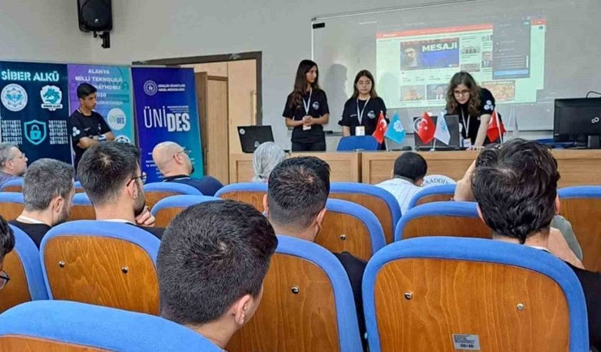 ALKÜ'de Alanya milli teknoloji hackathonu yarışları tamamladı