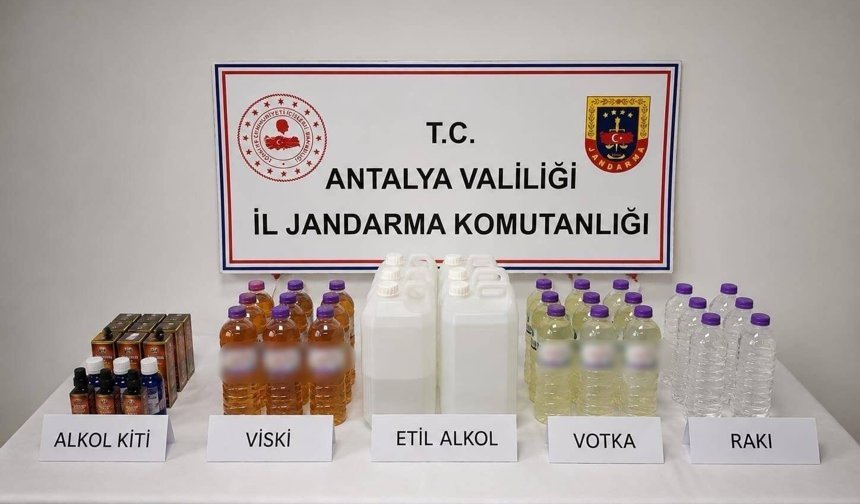 Konyaaltı'nda kaçak alkol operasyonu