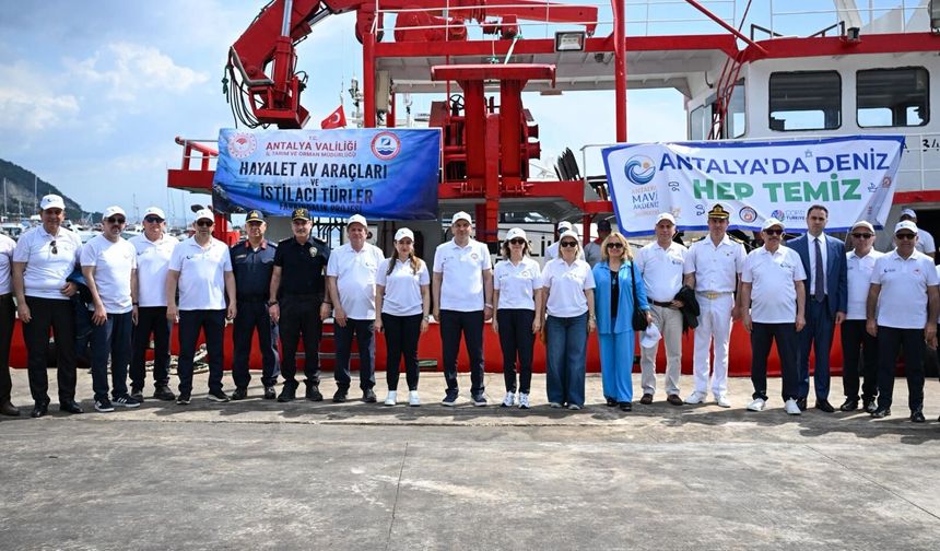 Akdeniz'i Boğan Ağlar Temizlendi!