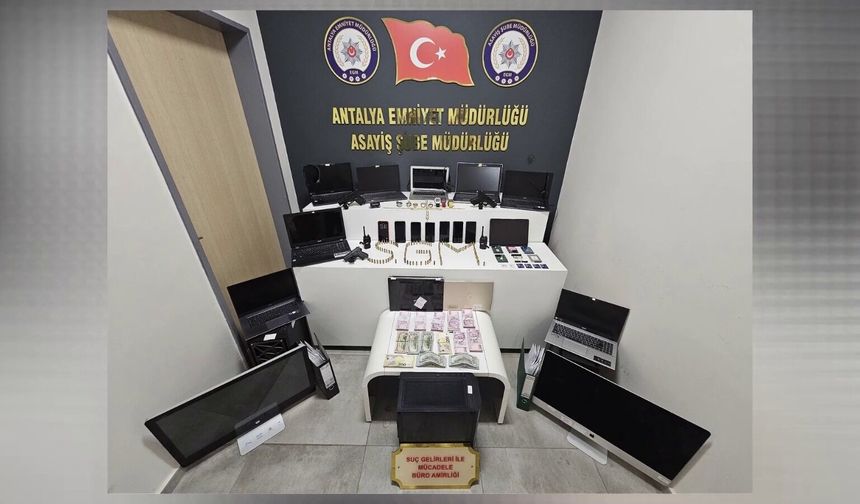 Antalya Merkezli Şebekeye Ağır Darbe!