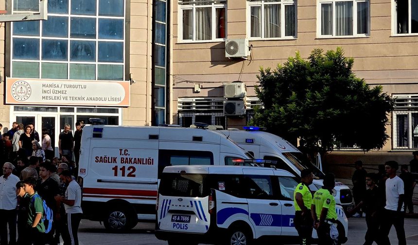 Manisa'da Okul Önünde Silahlı Saldırı: 11 Yaralı, 4 Gözaltı